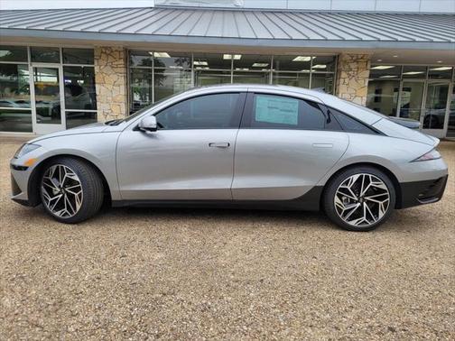 2025 Hyundai IONIQ 6 Limited