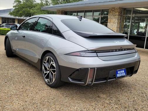 2025 Hyundai IONIQ 6 Limited