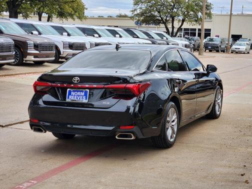 2022 Toyota Avalon XLE