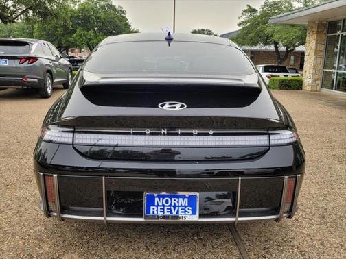 2025 Hyundai IONIQ 6 SEL