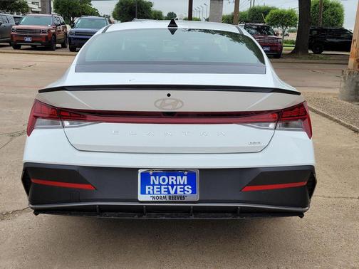 2025 Hyundai ELANTRA Sport