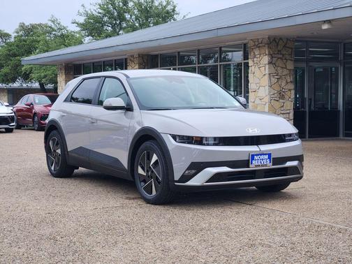 Cyber Gray 2026 Hyundai IONIQ 5 SEL