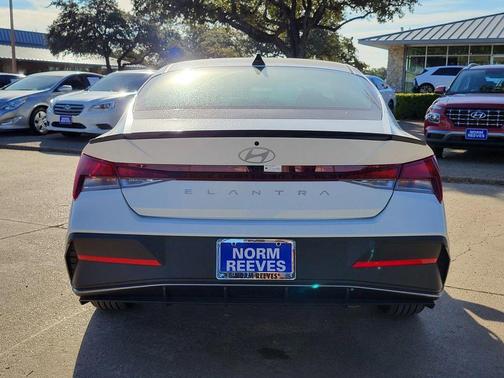 2025 Hyundai ELANTRA Sport