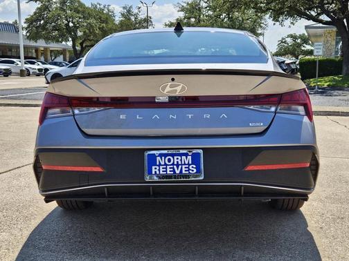 2025 Hyundai ELANTRA HEV SEL Sport