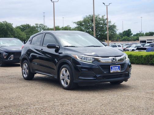 Crystal Black Pearl 2022 Honda HR-V LX