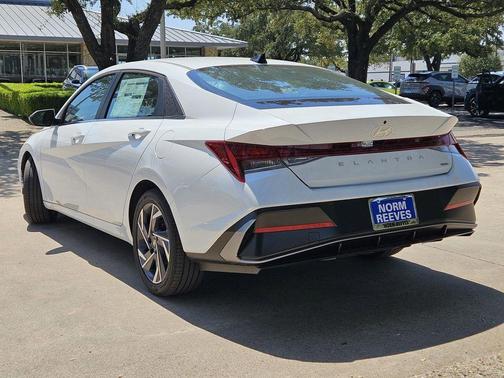 2025 Hyundai ELANTRA HEV Limited