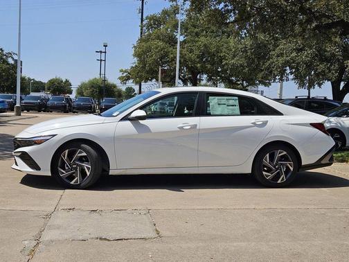 2025 Hyundai ELANTRA HEV Limited