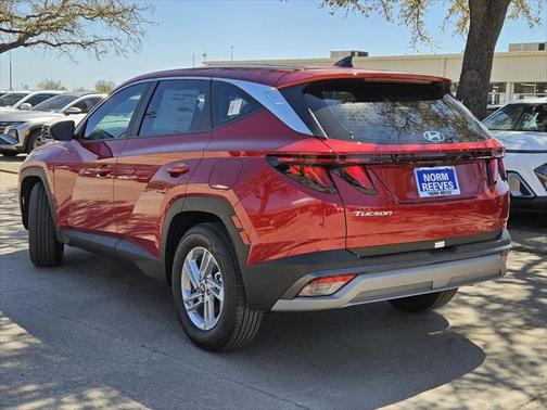 2025 Hyundai TUCSON SE