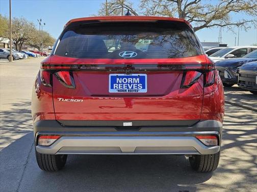 2025 Hyundai TUCSON SE