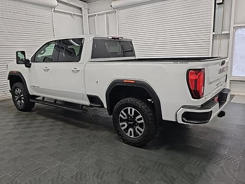 2023 GMC Sierra 2500 AT4