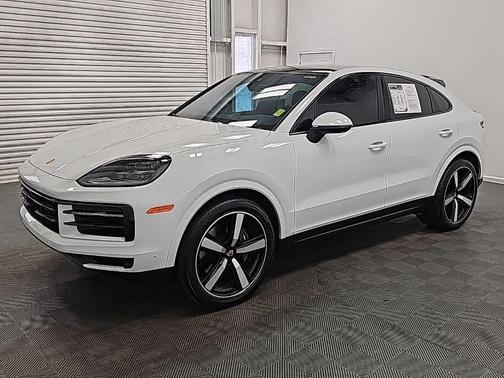 2025 Porsche Cayenne AWD
