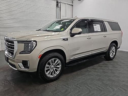 2022 GMC Yukon XL SLT