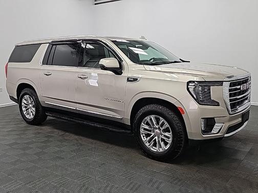 2022 GMC Yukon XL SLT