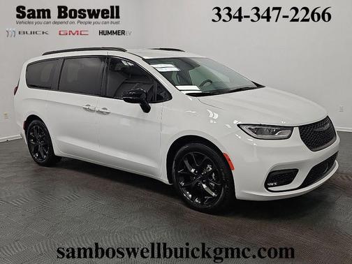 Bright White Clearcoat 2024 Chrysler Pacifica Touring-L