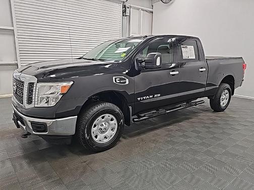 2017 Nissan Titan XD SV