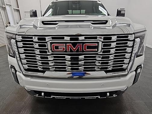 2026 GMC Sierra 2500 Denali