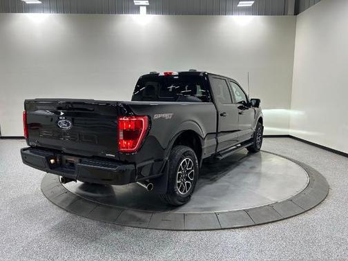 AGATE BLACK METALLIC 2022 Ford F-150 XLT