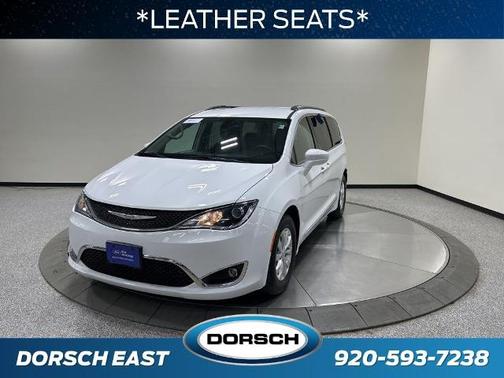 Bright White Clearcoat 2018 Chrysler Pacifica TOURING L