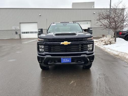 2024 Chevrolet Silverado 2500 CUSTOM
