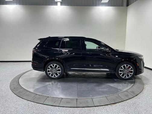 Stellar Black Metallic 2022 Cadillac XT6 SPORT