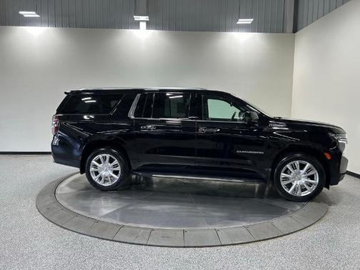 Black 2021 Chevrolet Suburban HIGH COUNTRY