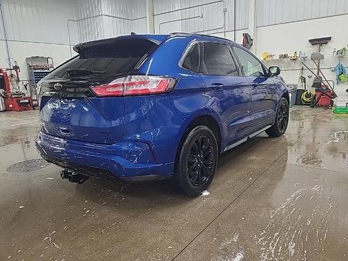 2022 Ford Edge SE