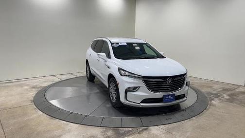 2022 Buick Enclave ESSENCE
