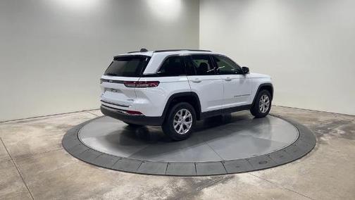2022 Jeep Grand Cherokee LIMITED