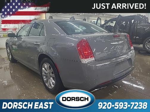 2019 Chrysler 300 LIMITED