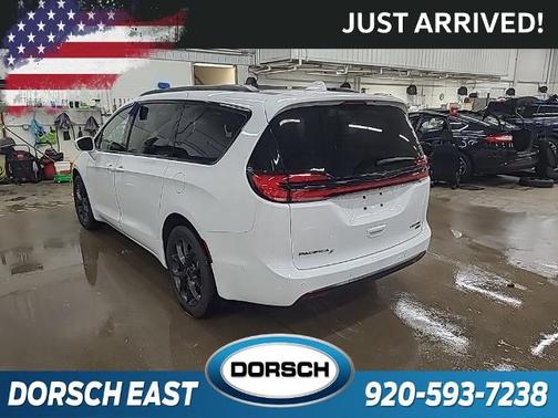 2021 Chrysler Pacifica LIMITED