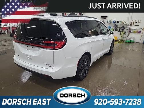 2021 Chrysler Pacifica LIMITED