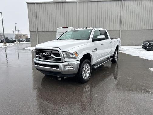 Bright White Clearcoat 2018 RAM 2500 LONGHORN Truck