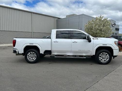 White Frost 2022 GMC Sierra 1500 DENALI