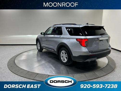 ICONIC SILVER METALLIC 2024 Ford Explorer XLT