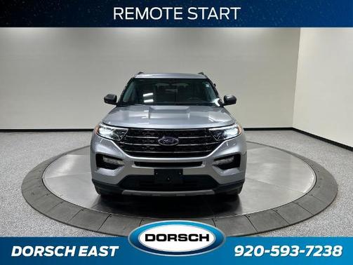 ICONIC SILVER METALLIC 2024 Ford Explorer XLT