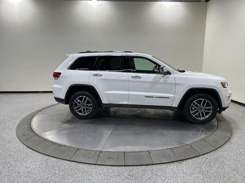 Bright White Clearcoat 2021 Jeep Grand Cherokee LIMITED