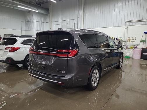 2021 Chrysler Pacifica LIMITED
