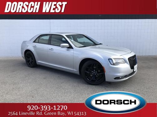 Photo 1 of 48 of 2021 Chrysler 300 S