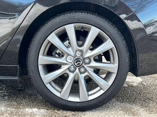 2023 Mazda Mazda3 FWD w/Preferred Package