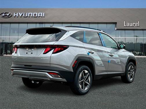 2026 Hyundai TUCSON Hybrid SEL