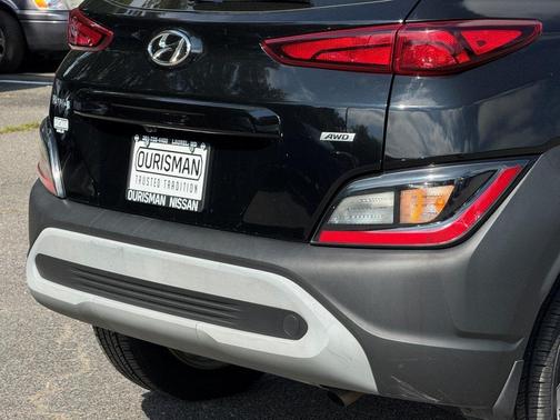 2022 Hyundai KONA SE