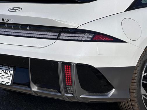 2024 Hyundai IONIQ 6 SEL