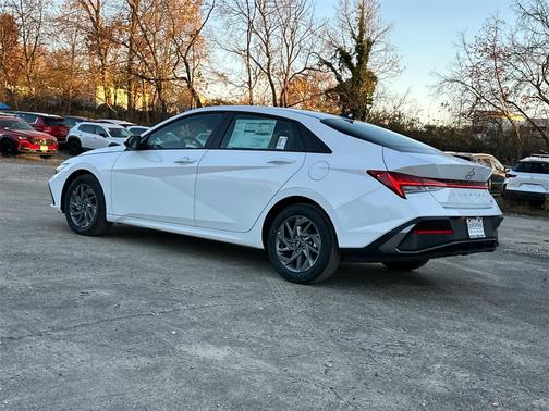 2026 Hyundai ELANTRA HEV Blue