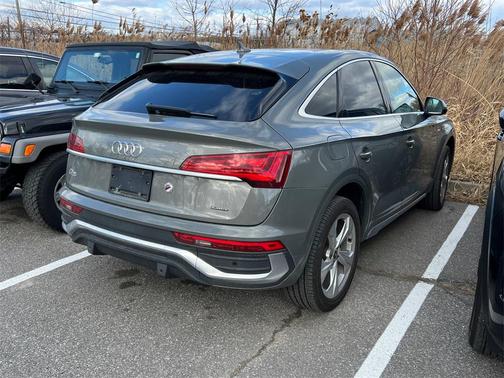 2023 Audi Q5 45 S line Premium Plus