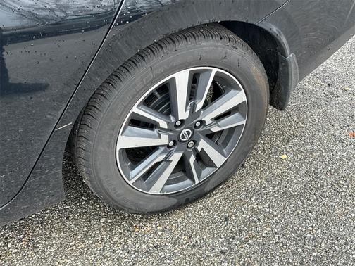 2021 Nissan Versa 1.6 SV