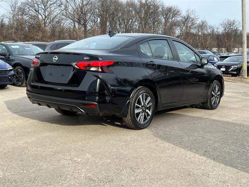 2021 Nissan Versa 1.6 SV