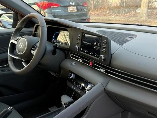 2025 Hyundai ELANTRA Sport