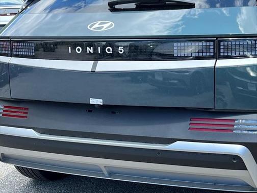 2025 Hyundai IONIQ 5 SE