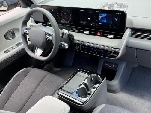 2025 Hyundai IONIQ 5 SE