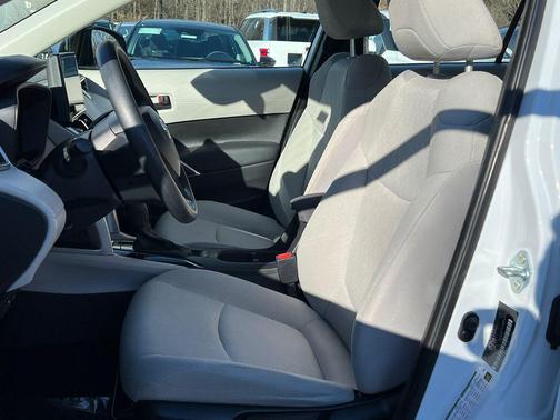 2024 Toyota Corolla Cross L